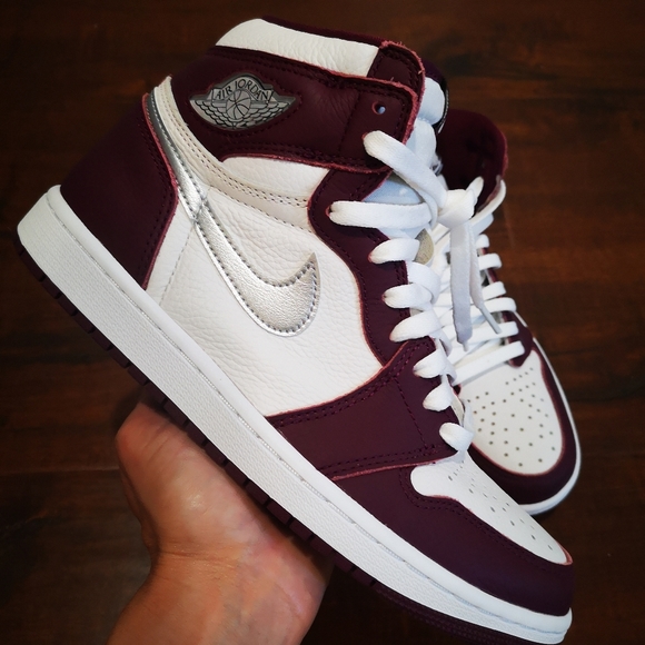 Jordan 1 Bordeaux 7M/8.5W - Picture 3 of 4